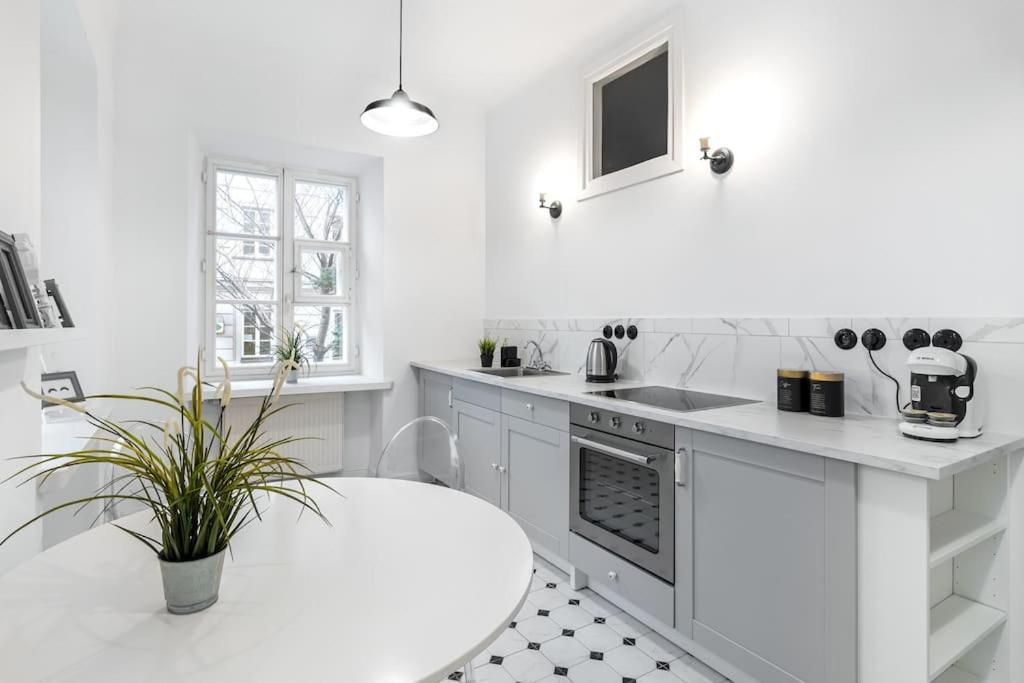 Close-urban Chic - Stare Miasto - One Bedroom - Mostowa Warschau